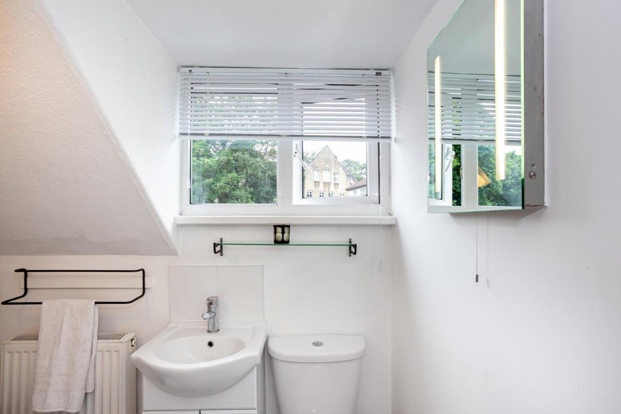 Cosy 2 Bed Apartment - Close To Leeds Centre المظهر الخارجي الصورة