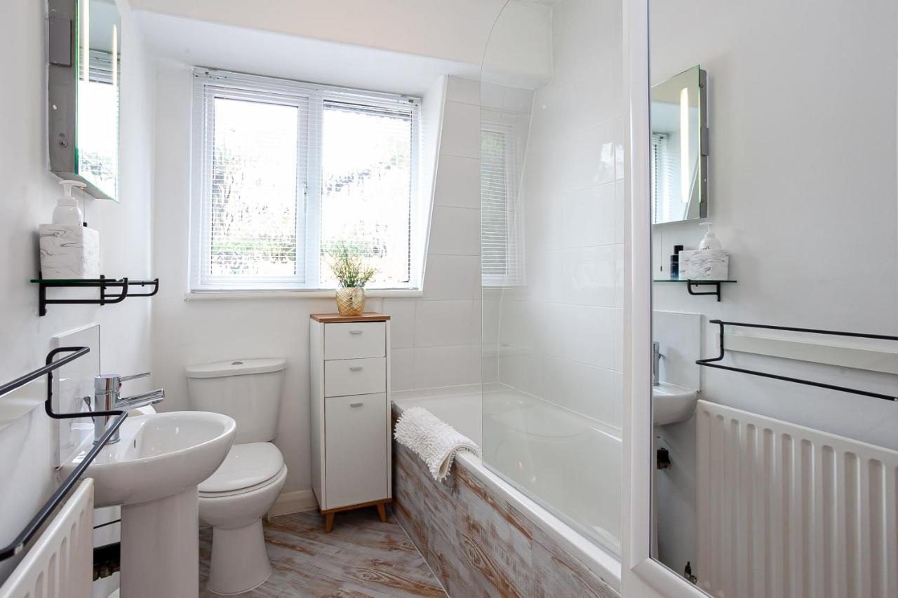Cosy 2 Bed Apartment - Close To Leeds Centre المظهر الخارجي الصورة