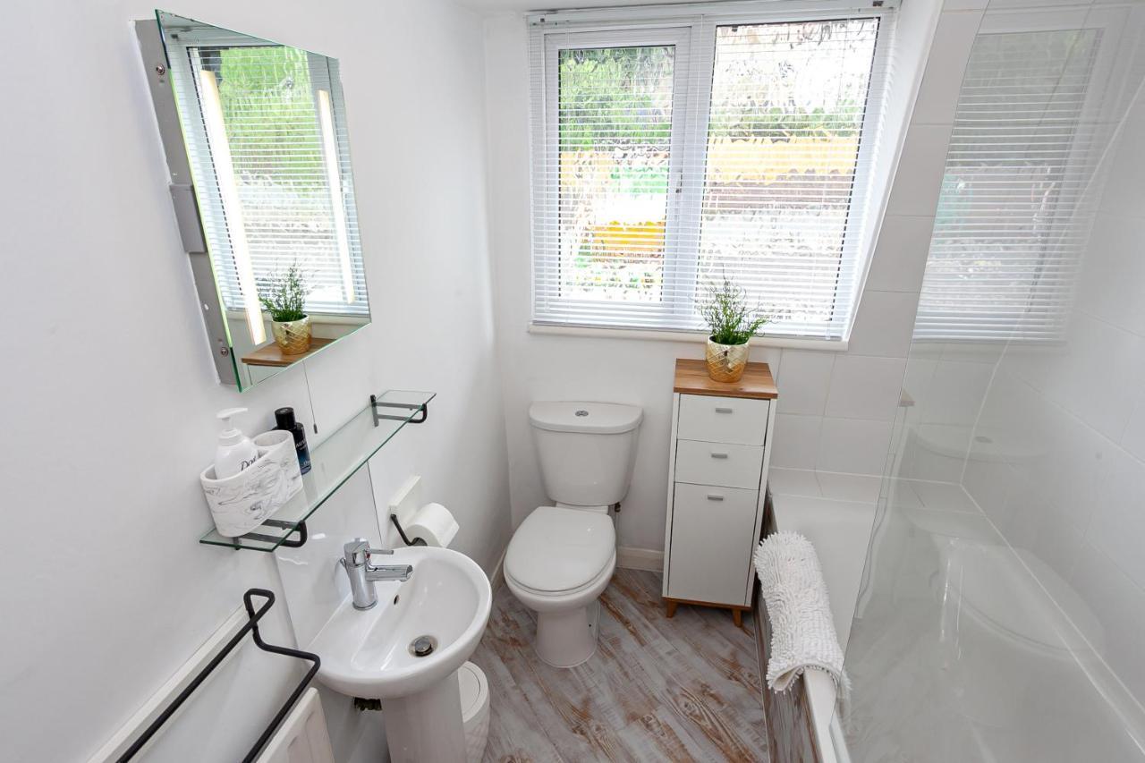 Cosy 2 Bed Apartment - Close To Leeds Centre المظهر الخارجي الصورة